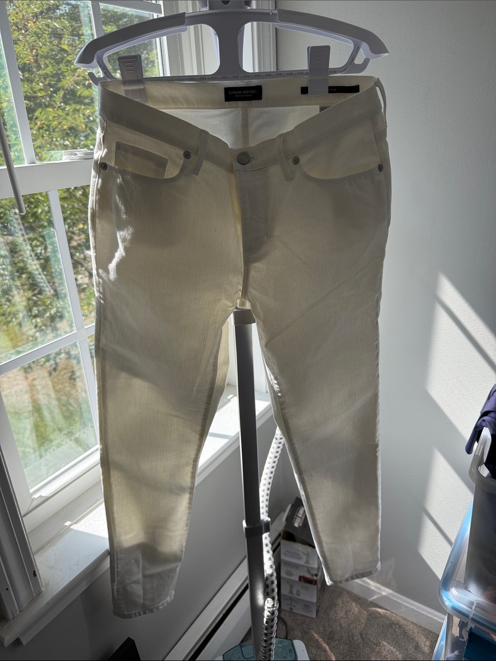 Banana Republic Off-White Skinny Women’s Pants